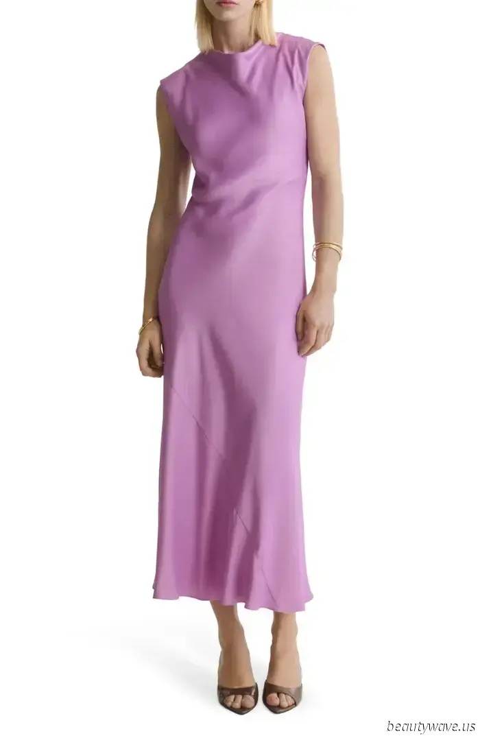 Featured in Paris: The Two Color Trends That Will Be Worn Together This Fall