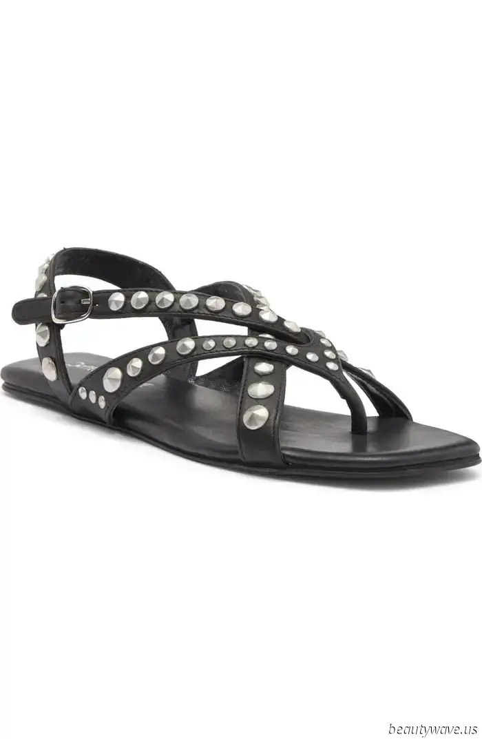 Diese Flip-Flops sind gerade viral geworden, was bedeutet, dass jeder diesen Trend im Sommer 2025 tragen wird