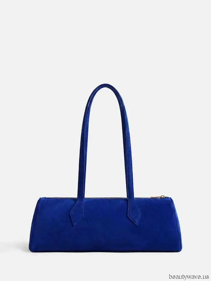 Come riconoscere un'It Girl nel 2026: questo colore di borsa e questa tendenza di tacchi carini