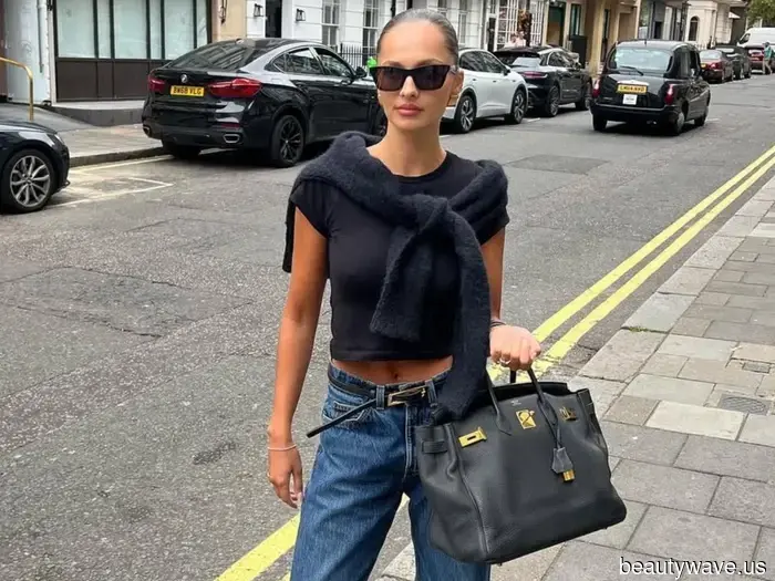 Not Ballet Flats, Not Sneakers—Everyone with Great Style is Currently Wearing These Shoes with Jeans.