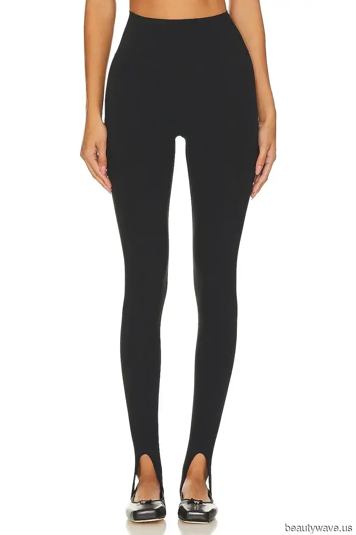 Kendall Jenner Has Just Figured Out the Ideal Way to Style Heels with Leggings in 2026.