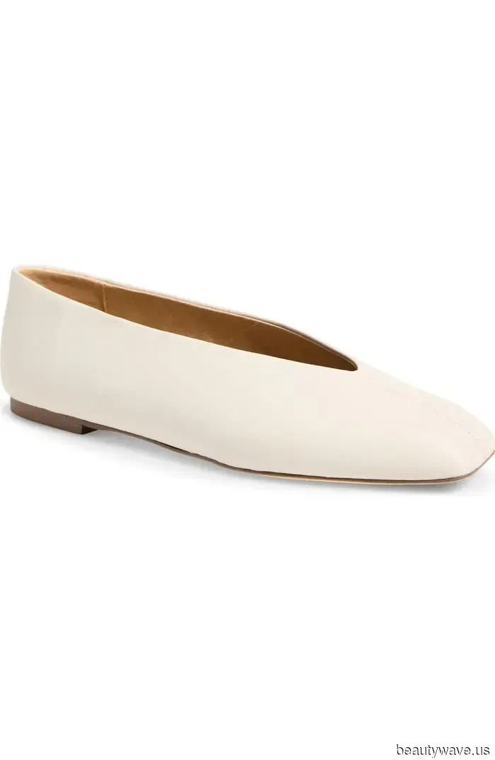 Se stai acquistando un nuovo paio di scarpe, scegli un paio in uno di questi 5 colori di tendenza.