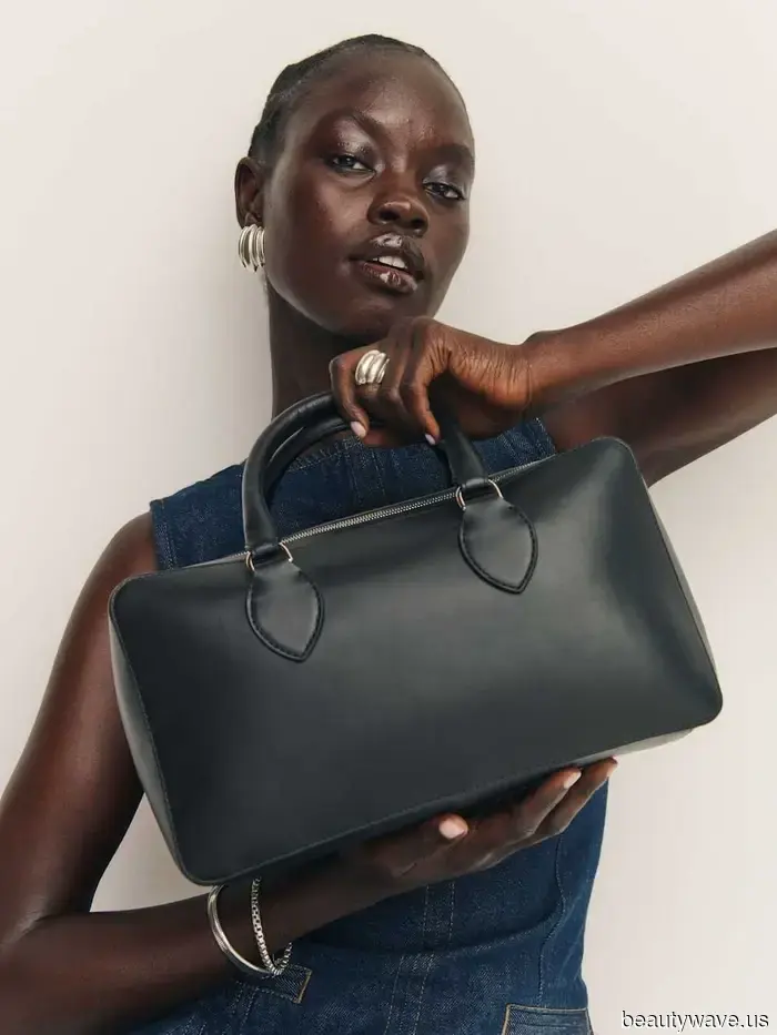 Compro solo Reformation in saldo&mdash;11 acquisti chic e senza tempo per il guardaroba a capsule che sono scontati del 30%