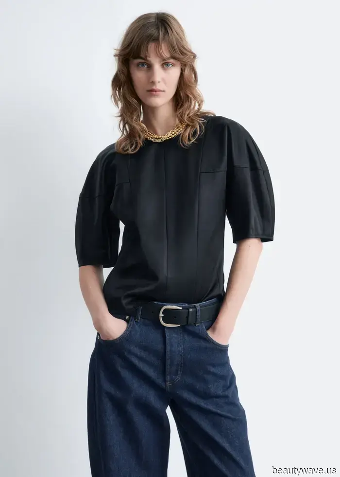 To achieve an elegant look this festive season, pair this blouse with jeans or trousers.