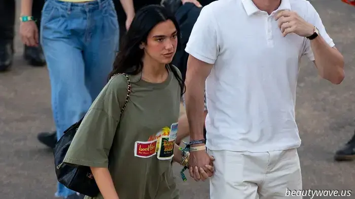 If you're not a fan of denim shorts, it might be due to the fact that you're not pairing them with *this* chic and modern shoe trend.