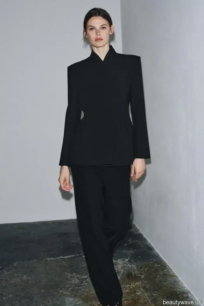 Editors from Who What Wear shared their top 38 fashion discoveries of the month with me.