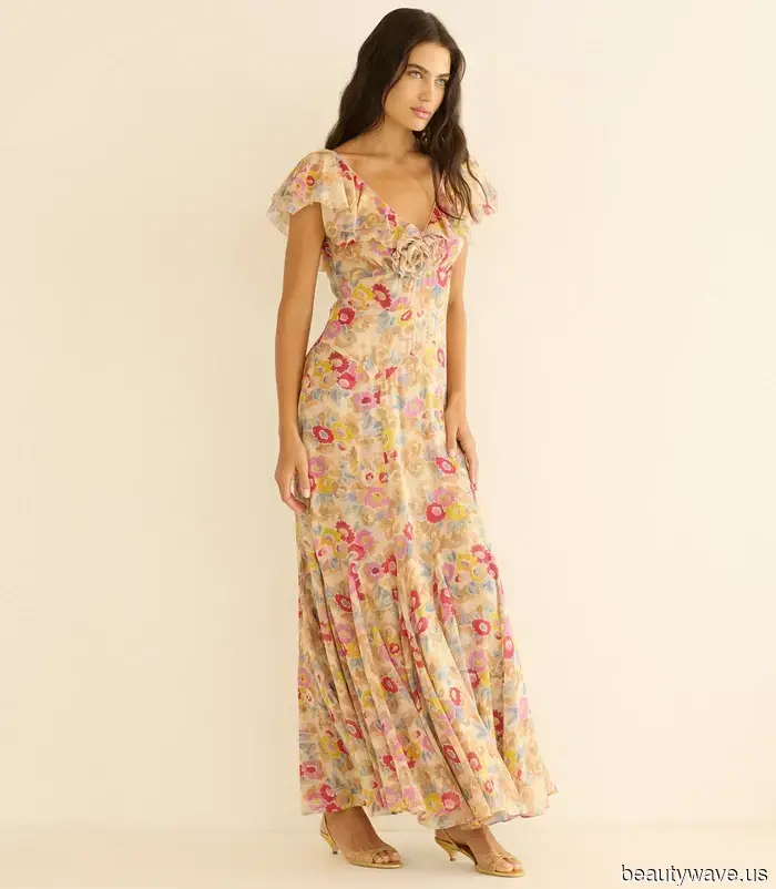 The Brand Fashion Editors Frequently Rush to for Spring Dresses