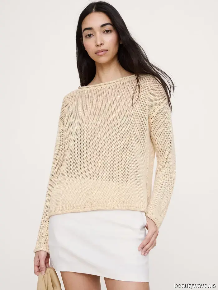 Banana Republic's Spring Sale Event is now underway, and stylish individuals will want to add these items to their wardrobes.