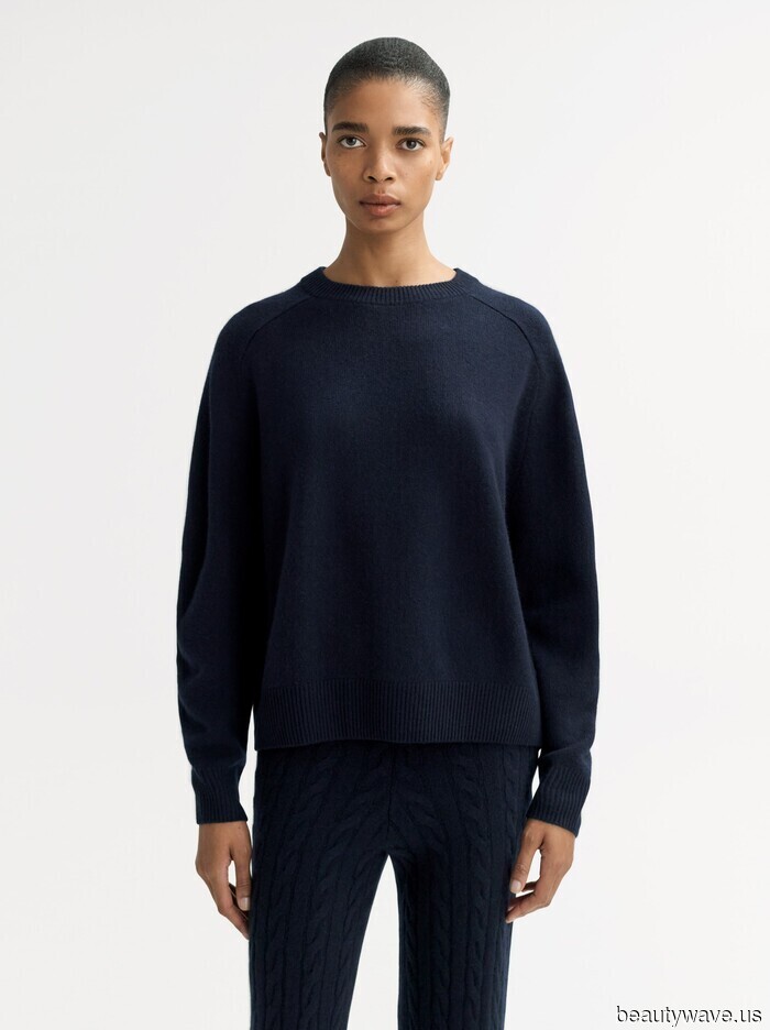 You can pair jeans with almost anything, yet it's this "mundane" piece that gives them an elegant touch.