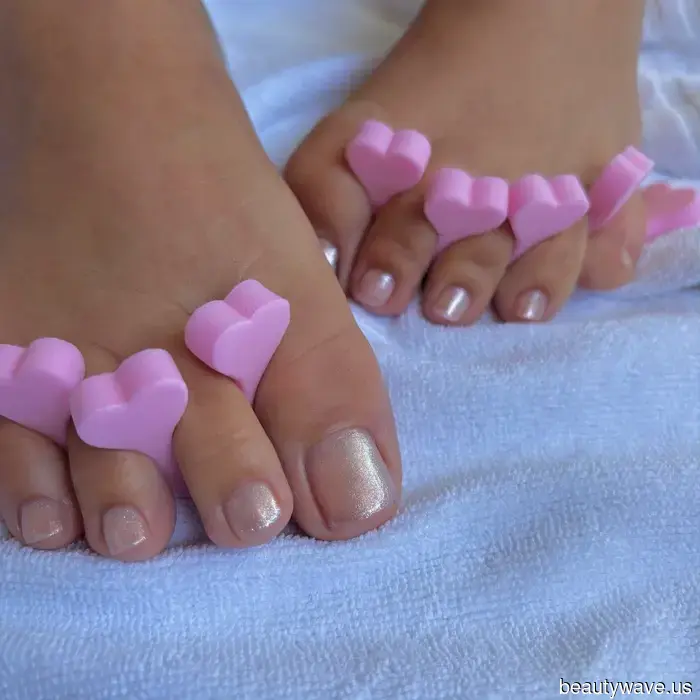 If you view yourself as a nail minimalist, you'll adore these 11 pedicure shades for your toes.