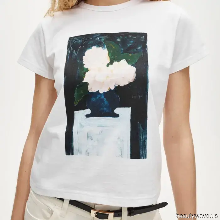 Comeback Alert: The T-Shirt Trend That Every Millennial Had Several Variants Of