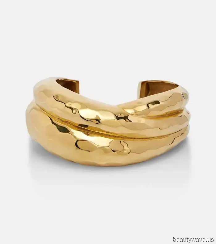 Menschen, die den Sommer in den Hamptons, auf Martha's Vineyard und Nantucket verbringen, kaufen gerade all diese Dinge.