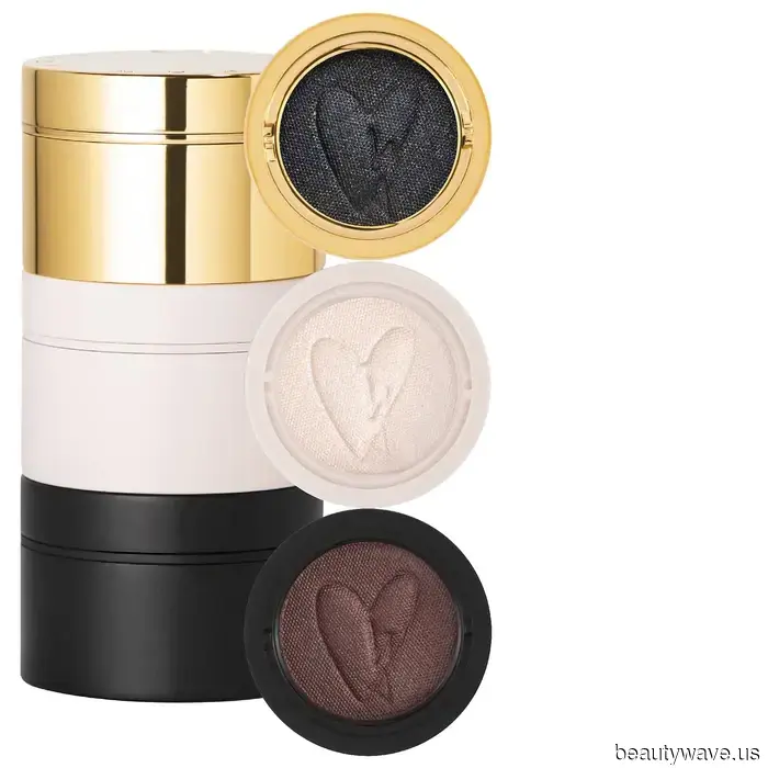 I found 5 French-girl techniques for applying eye makeup this summer, all thanks to a single product.