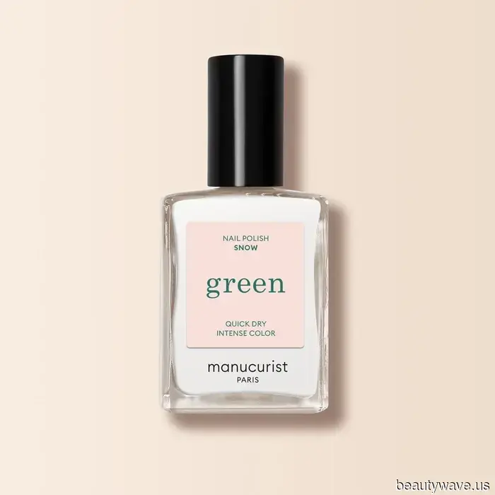 The Top 6 Pedicure Colors for Mature Feet, as Recommended by a Celebrity Nail Specialist