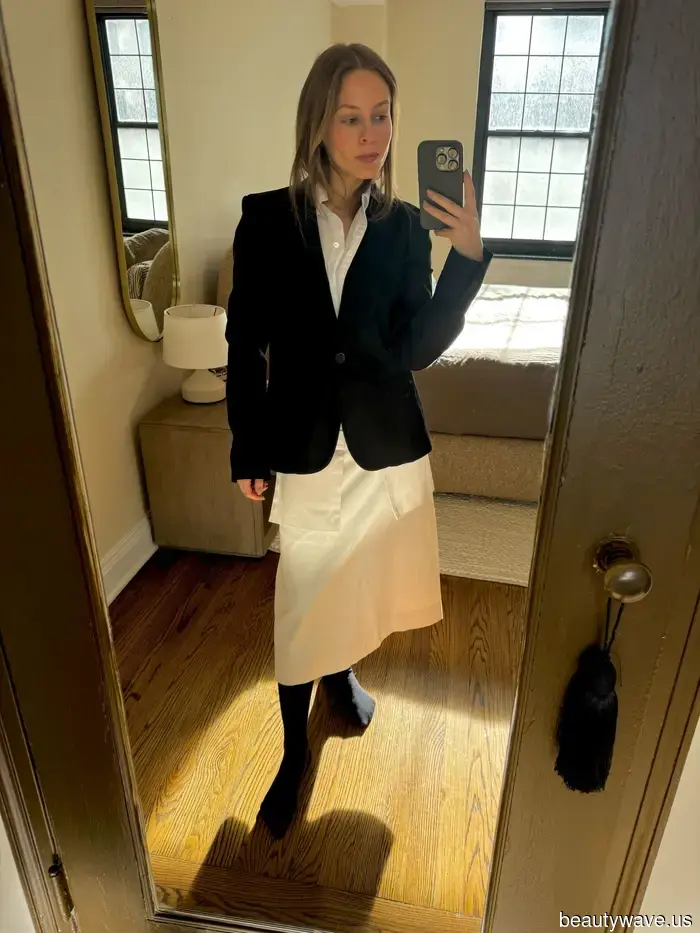 Apologies to my 10-Deniers—The Row persuaded me to choose these "outdated" winter tights instead in 2026.