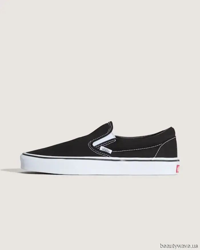 Trainers Are a Key Element of an Autumn Capsule Wardrobe—6 Styles That Will Be Popular Among Fashionable People in 2026