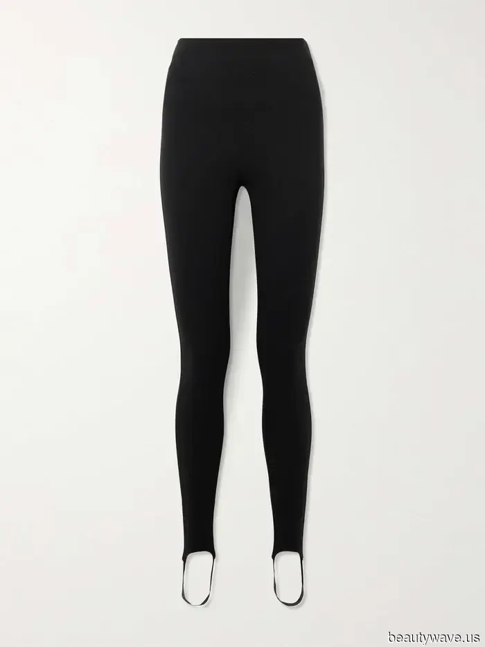 This Previously Outdated Legging Trend Is Being Revived by Designers and the Fashion Community.