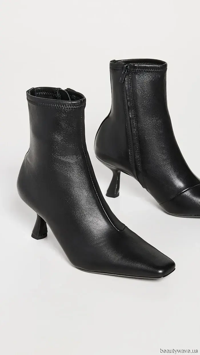 Daisy Edgar-Jones Arrived at the Airport Wearing the Shoe Trend I Used to Claim I Would Never Wear Through Security.