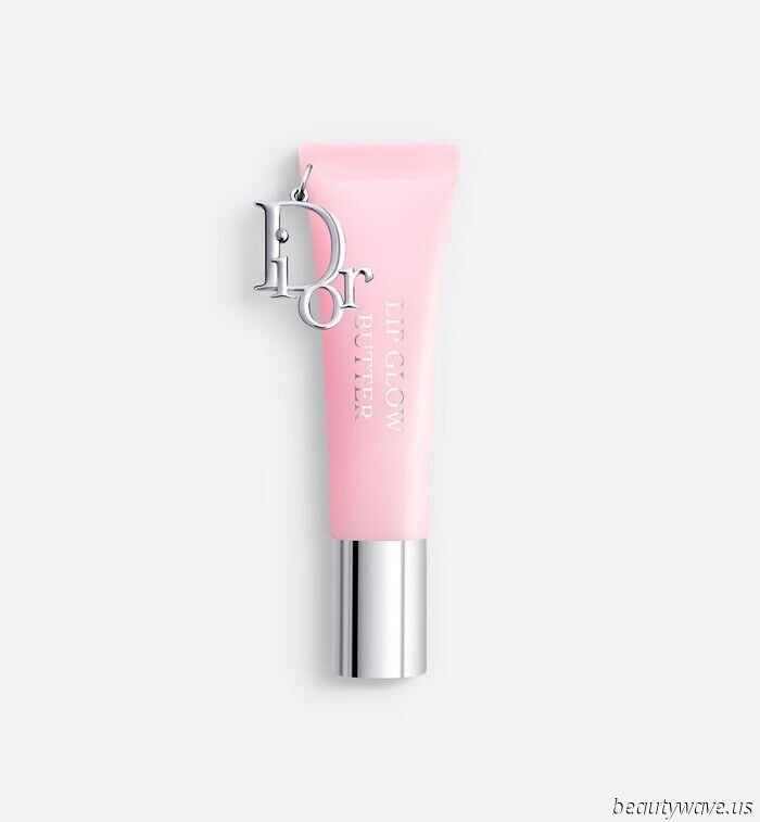 Dior has just refreshed its iconic Backstage makeup collection and revamped this celebrity-favored blush that went viral on TikTok.