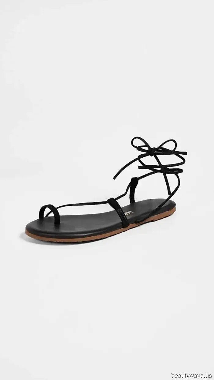 Every stylish person I know is currently sporting this trendy elevated shoe style.