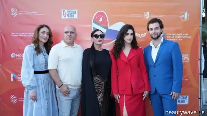 Mia Boyka, Alexander Shoua, the group "Zemlyane," and other artists performed at the festival "SHOWABKHAZIA."