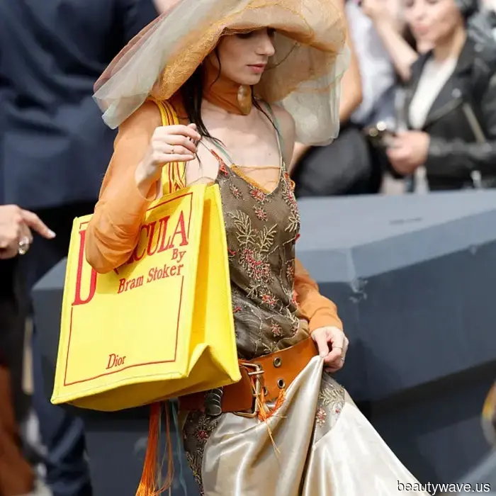 9 Bolsos Clásicos de Dior que la Gente de Moda, Reales y Celebridades Nunca Dejarán de Llevar