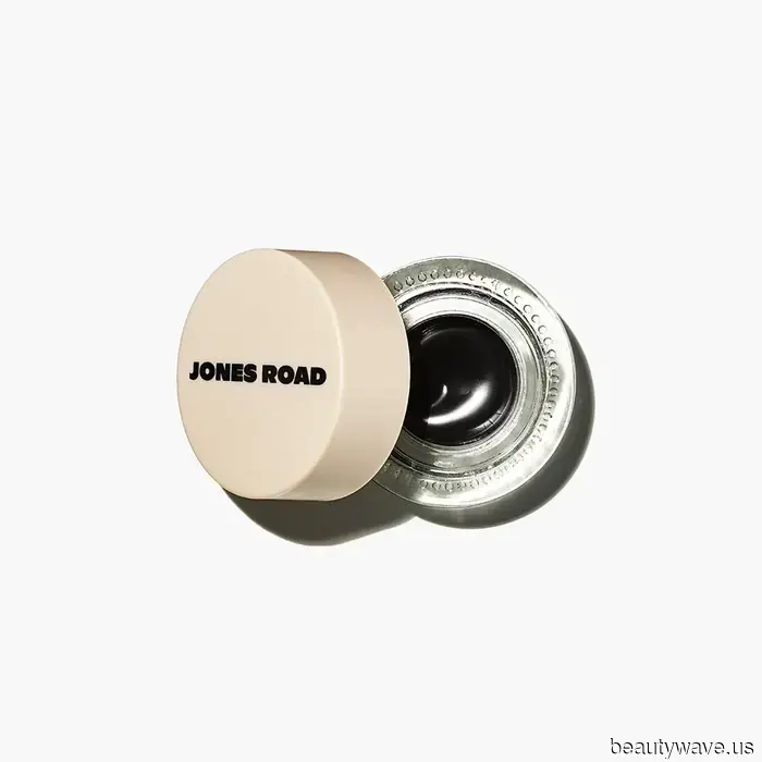 Merit! Jones Road! Il Makiage! 15 Viral Online Makeup Products I’ve Included in My Makeup Bag This Year