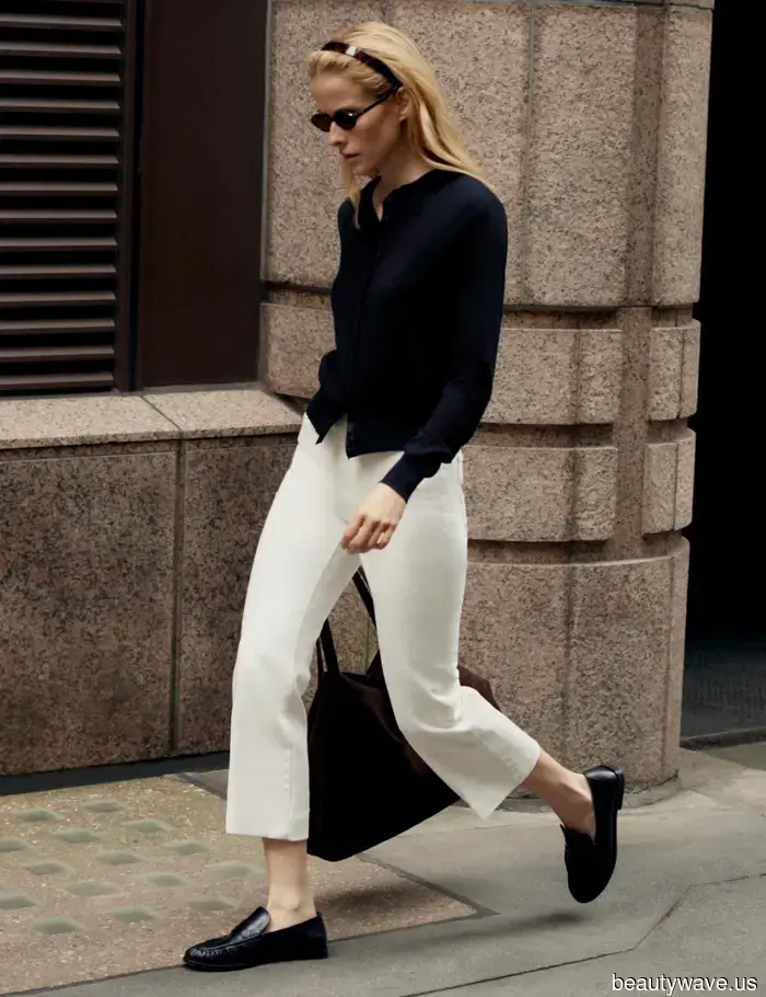 If you're planning to wear white jeans this summer, this shoe trend always gives them a stylish touch.