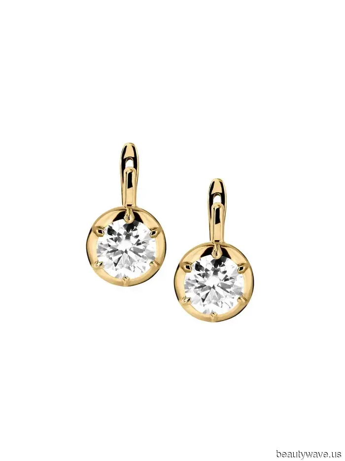 7 Modeleute teilen die schicksten Geschenke, die sie zu diesem Muttertag kaufen.