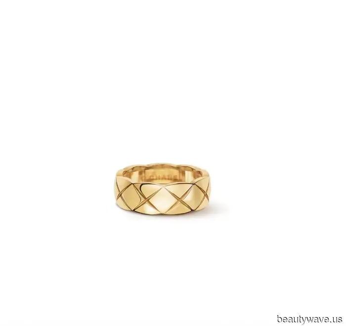 I'm a Shopping Director, and I really need you to check out these 32 incredibly stylish items.