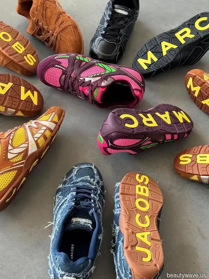 The Specific Sneakers That Everyone With Great Style Will Be Sporting This Fall