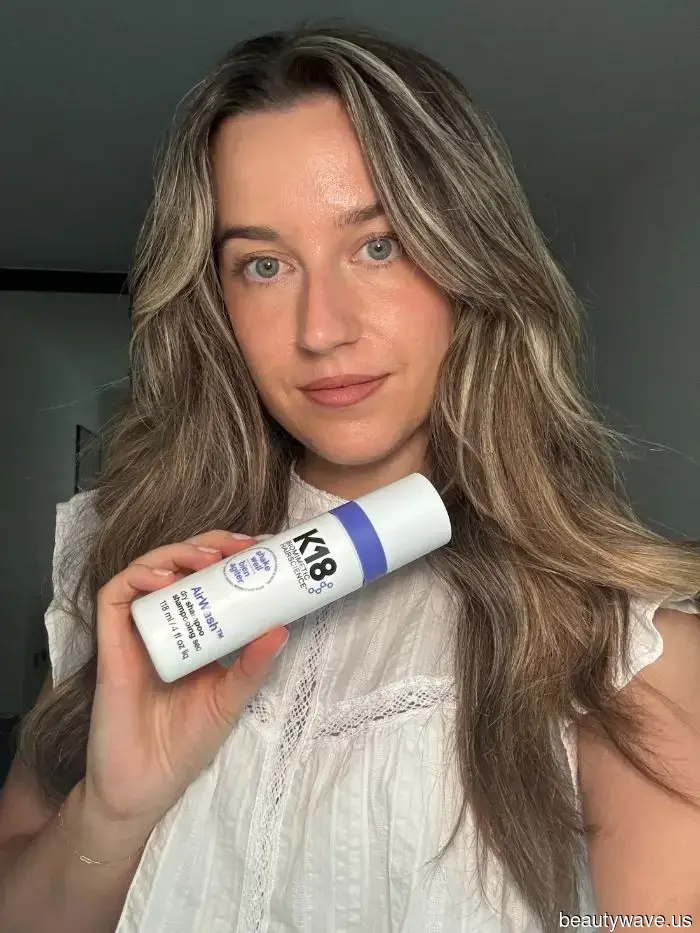 I hope my dry shampoo doesn't find out, but this lightweight alternative keeps my hair feeling so fresh.