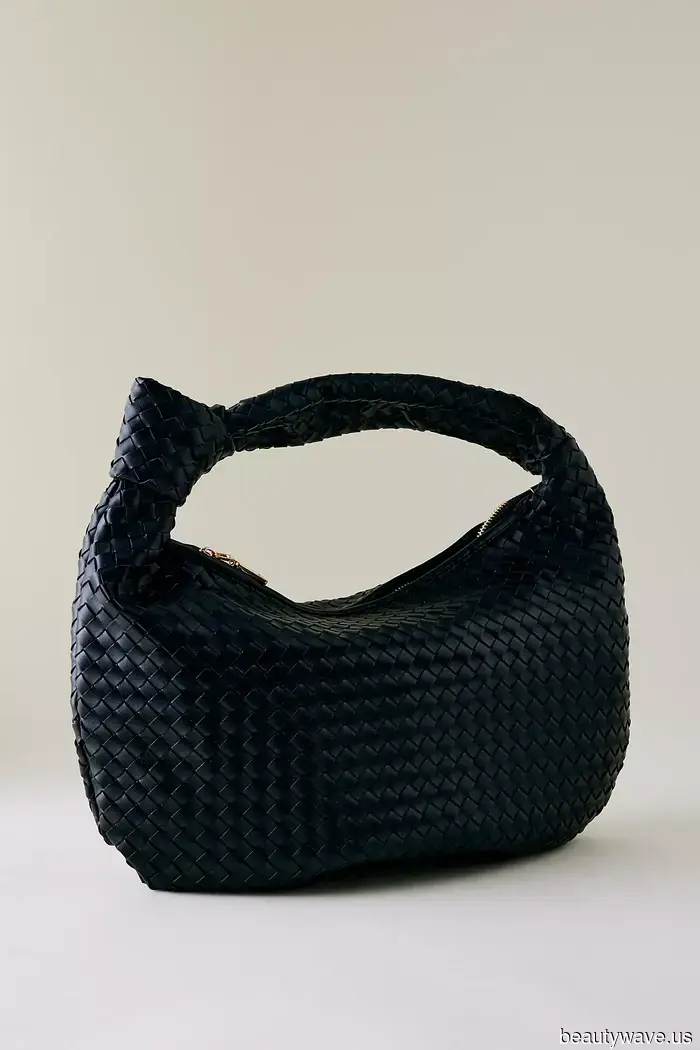 Мои самые стильные коллеги все владеют этой дизайнерской сумкой&mdash;Теперь она со скидкой 25% на Черную пятницу