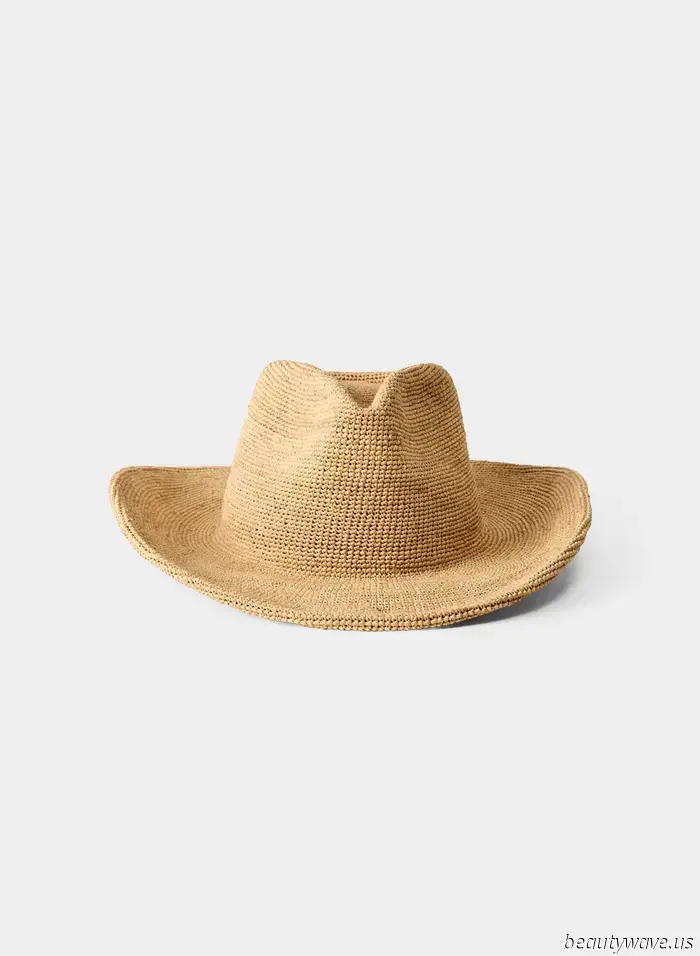 Just so you know, the accessory trend that everyone is pairing with swimsuits at the moment is available for $26 at H&M.