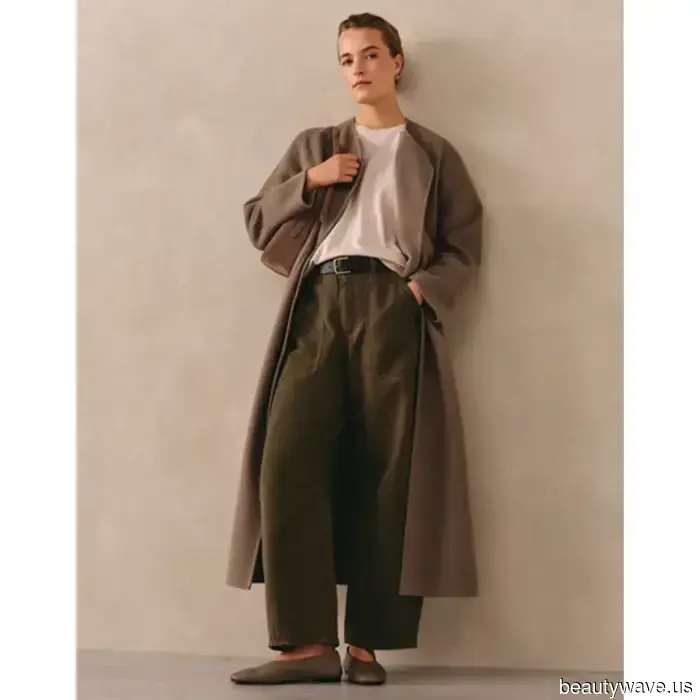 Step aside, Burgundy; this hue is the new trendsetter color—check out these 7 autumn outfits that demonstrate it.