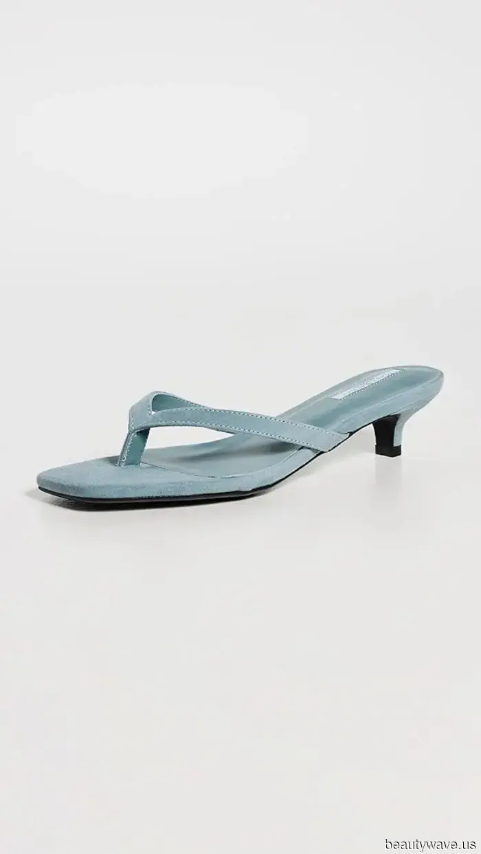 Black heels are acceptable, but women from Italy and France understand that these colors complement white dresses more effectively.