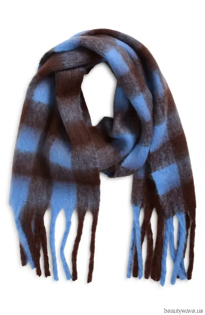 27 Cozy Autumn Accessories I'd Sport at All the Trendiest Spots in NYC