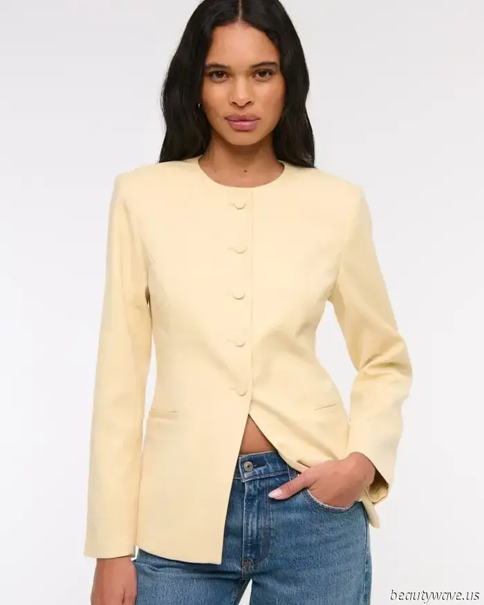 My friend tells me I appear *so wealthy* when I wear spring outfits featuring these 6 essential items.