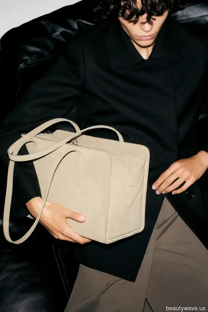 Directly from the Parisian streets: 7 Autumn Fashion Trends That Are Currently Taking Over