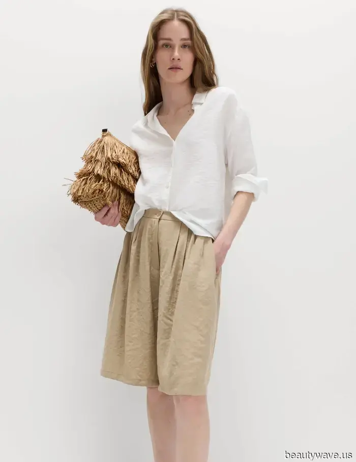 Women in their 50s are in agreement—this is the most chic shorts trend of the summer.