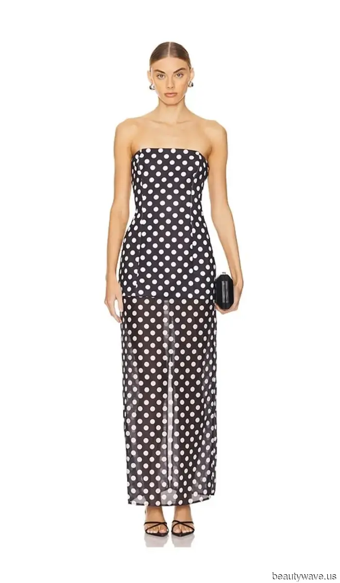 Hailey Bieber acaba de decir que este estampado clásico se ve tan 2025 cuando se combina con este color de zapato poco convencional.