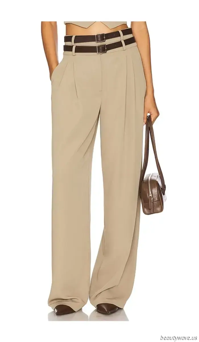 This pant style paired with flip-flops forms the most stylish combination we've encountered all summer.