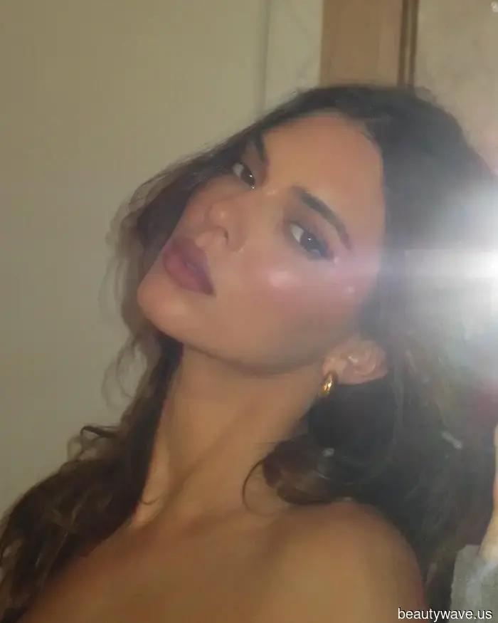 Apologies to my creams and balms—Disco Blush is what I'll be sporting for the time being.