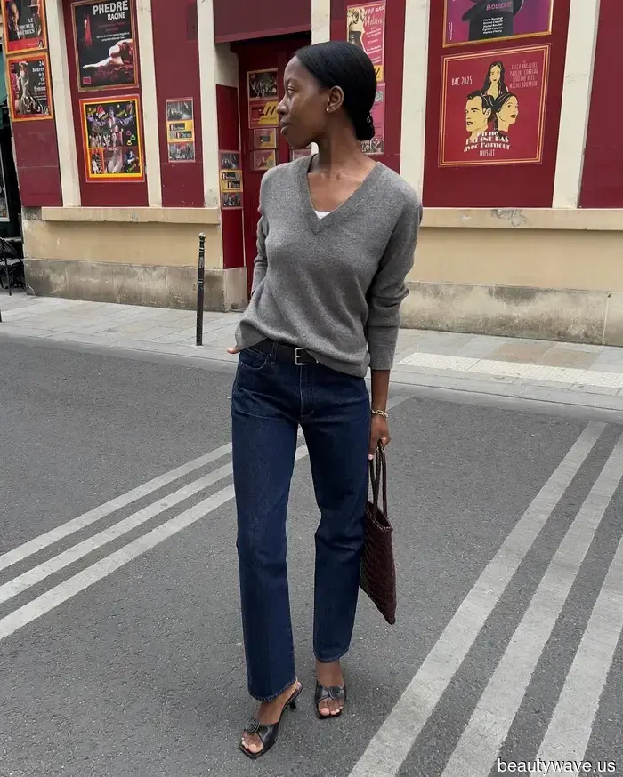 No one rocks jeans quite like stylish Parisians—here are 7 effortless outfits I’m looking to replicate from the French this fall.