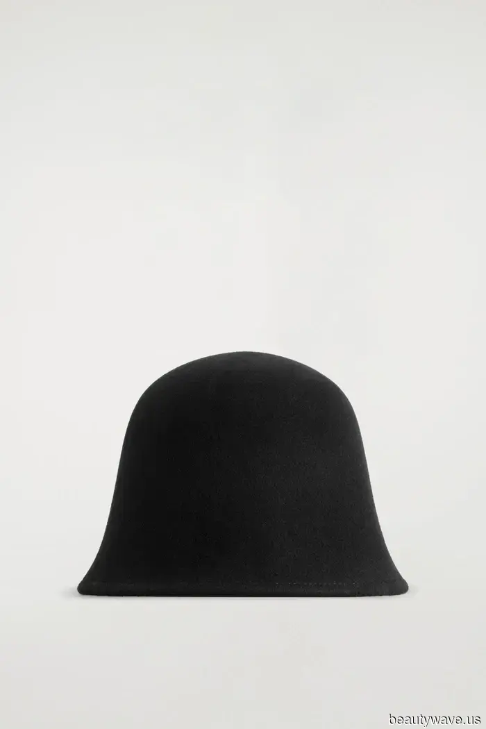 My style goal for 2026 is to be "trendy, but not excessively trendy"—and these 7 outfits are my starting point.