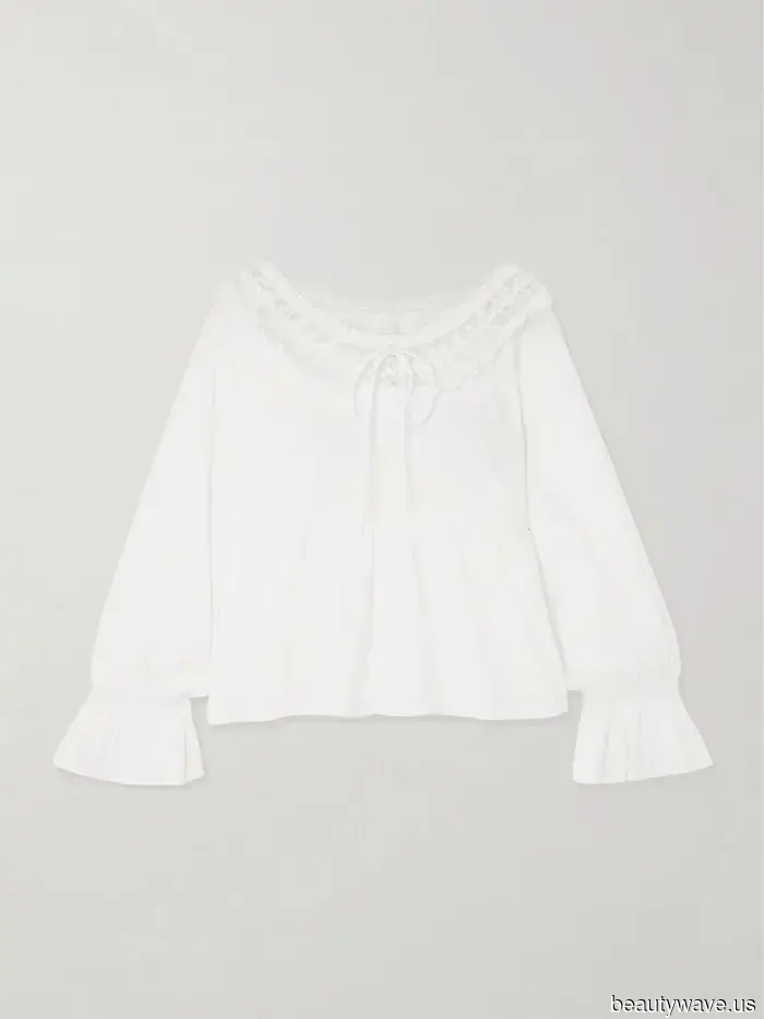 The Stylish Blouse That Fashion Enthusiasts Will Pair With Jeans All Spring Long