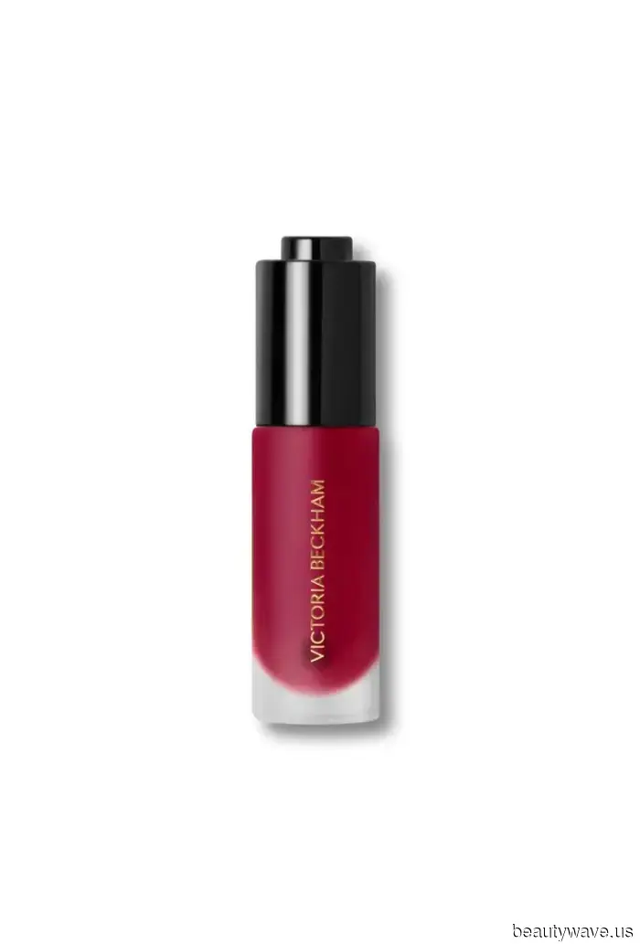 You Inquired, We Answered—Here’s What Our Beauty Editors Have in Their Autumn Makeup Bags.