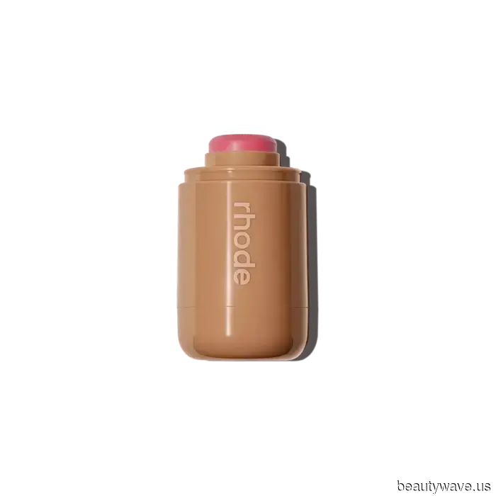 Гламур на 29-й день рождения Хейли Бибер включает в себя этот продаваемый осветляющий карандаш для глаз и секретный бронзатор.