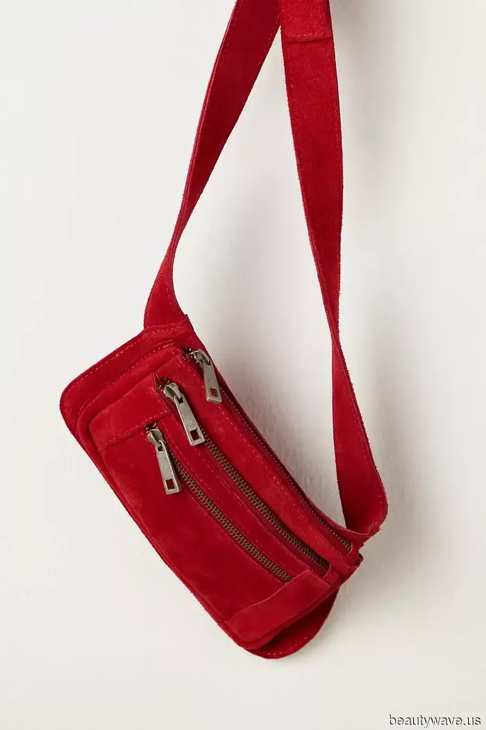 Leggings can be an economical essential, yet pairing them with these five winter trends elevates them beyond the ordinary.