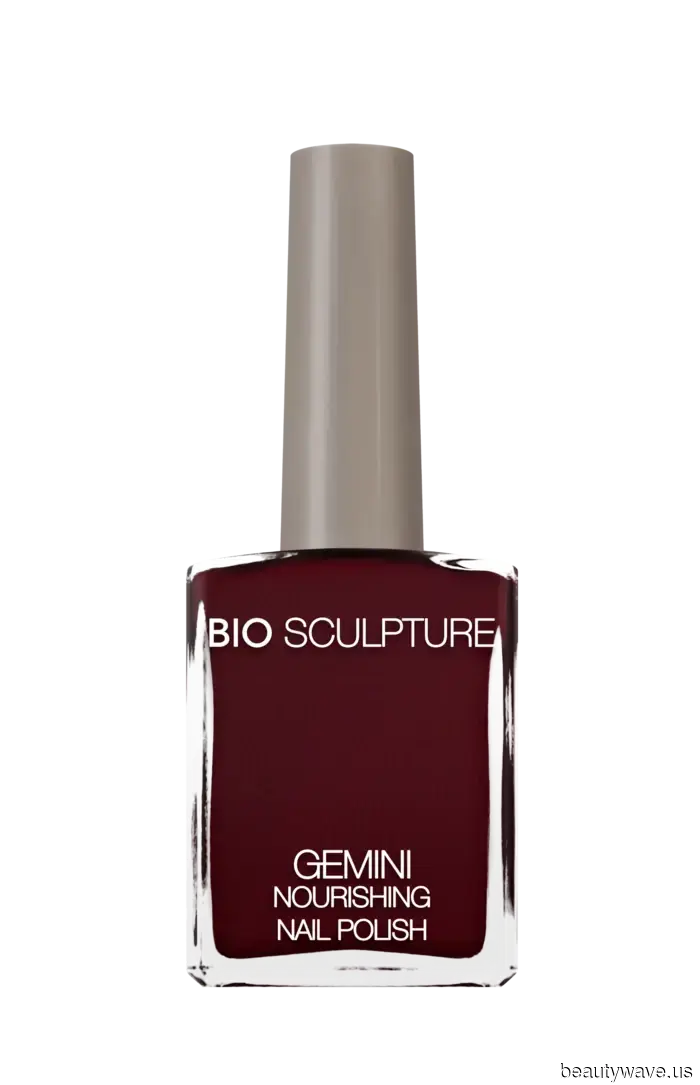 Heels Prepared—Here Are the 6 Pedicure Shades We're Choosing for Our Toes This December